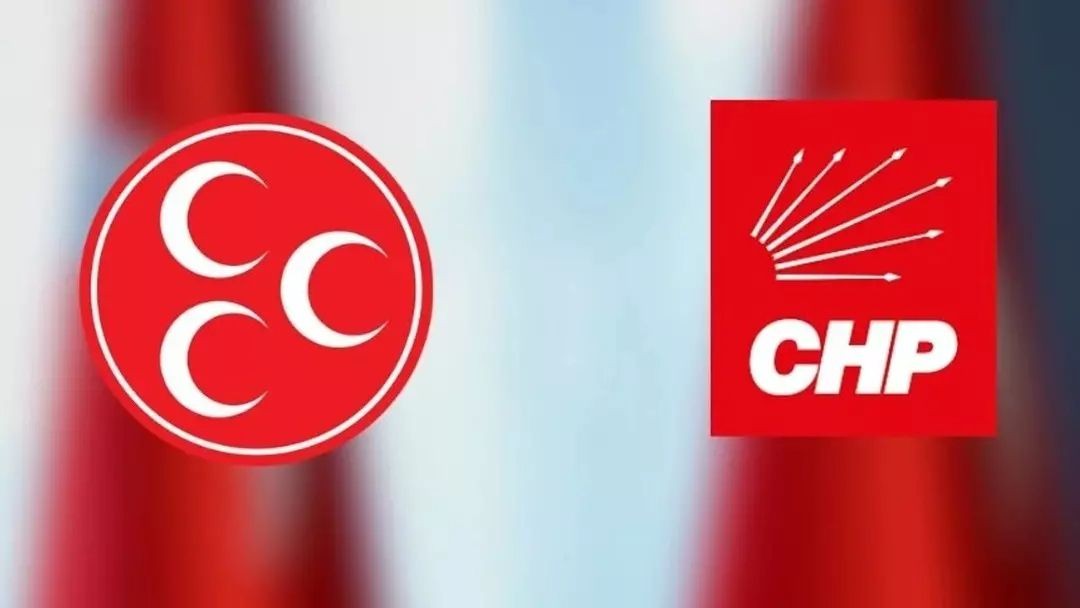 Belediye tarihinde ilk… CHP'li başkan yerini MHP'li isme bıraktı - Resim: 1