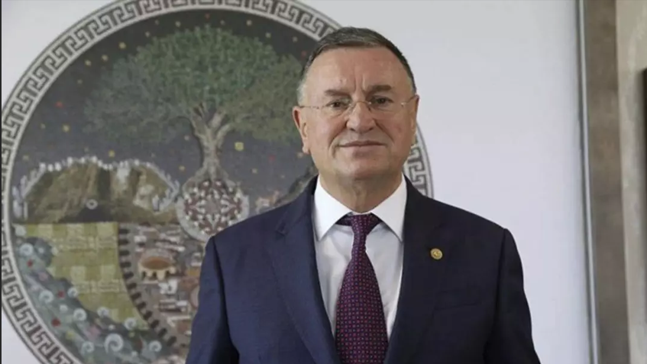 "DEM’lenmekle meşgul" demişti: Lütfü Savaş CHP'den ihraç edildi