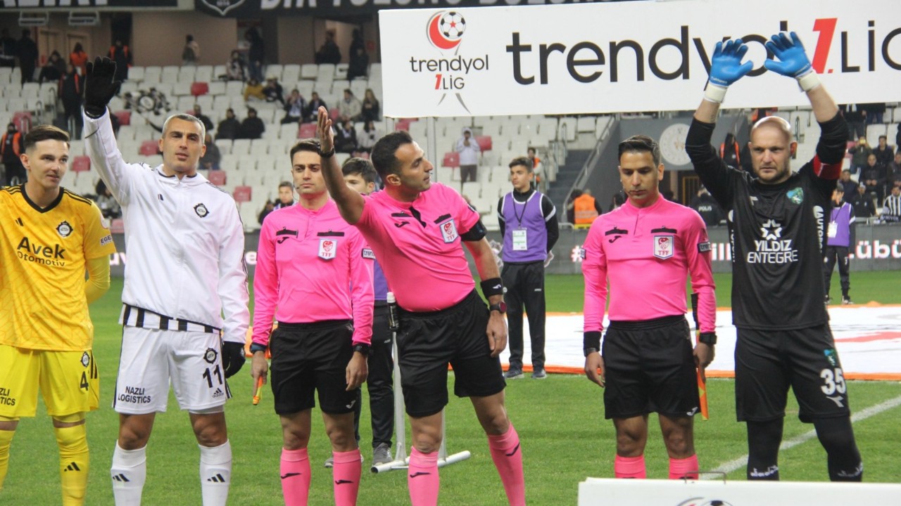 Çorluspor - Kocaelispor maçında düdük Dursun’da