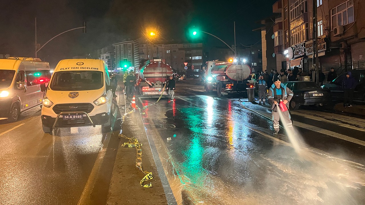 İstanbul'da feci trafik kazası! 15 yaşındaki kıza tanker çarptı