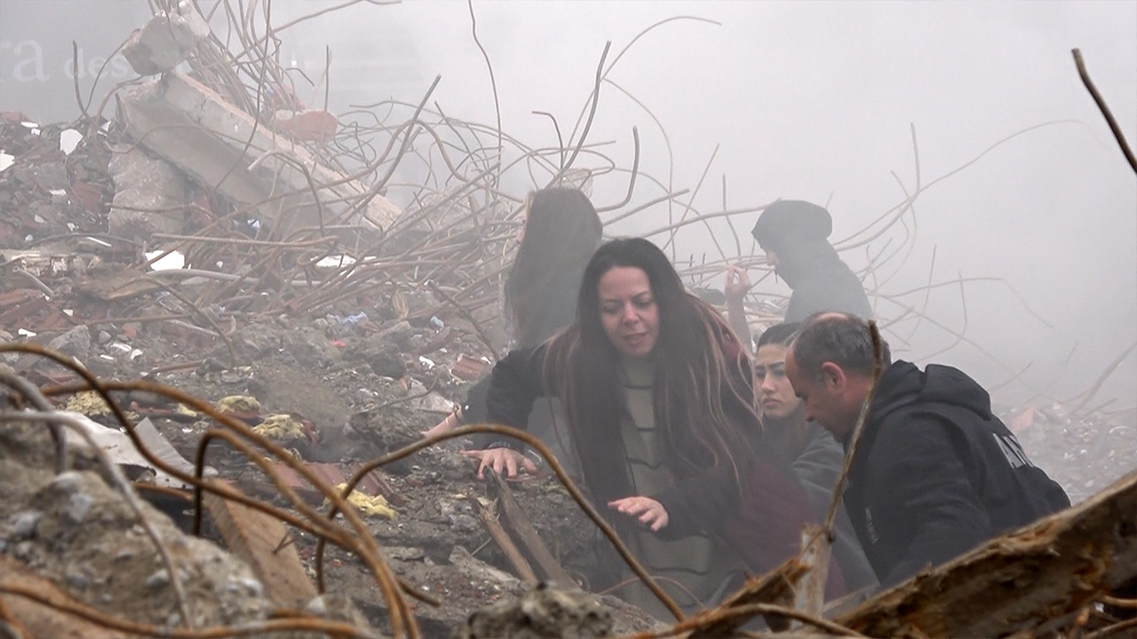 Yalova'da gerçekleştirilen deprem tatbikatı gerçeğini aratmadı