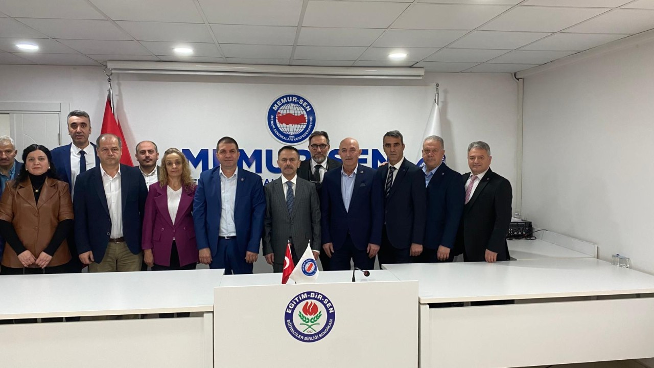 Vali İlhami Aktaş, Memur-Sen İl Başkanlığını ziyaret etti