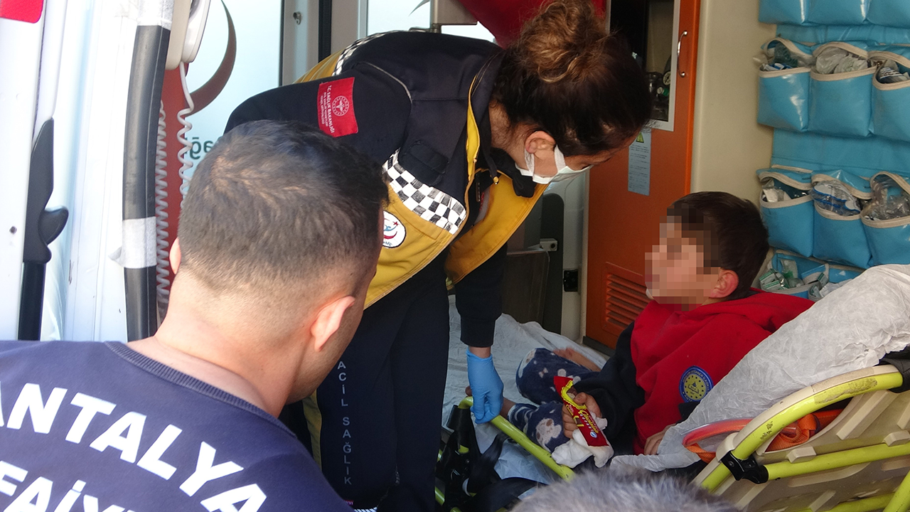 Antalya'da yangından kurtarılan çocuğun sözleri yürekleri burktu