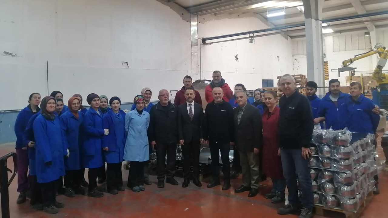 İlhami Aktaş, Korkmaz Mutfak Eşyaları San. ve Tic. A.Ş.’yi ziyaret etti