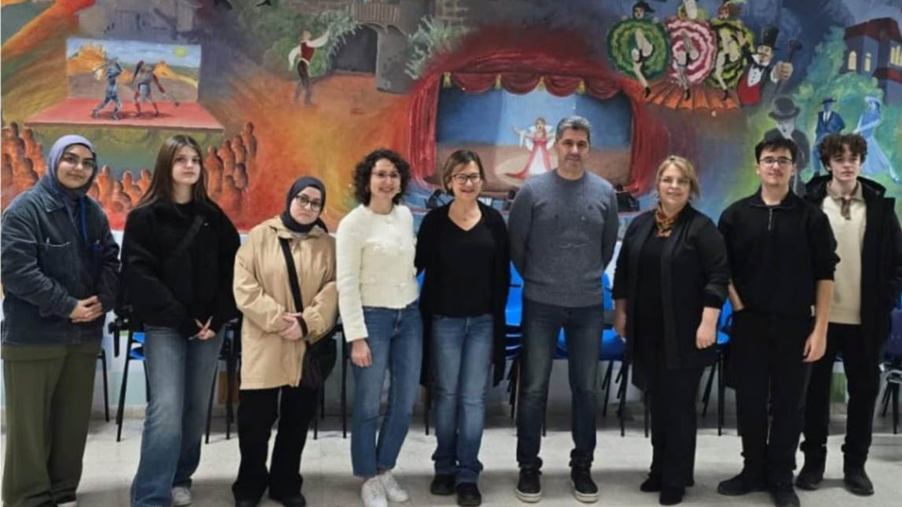 Karamürsel Akçakoca AİHL öğrenci ve öğretmenlerine İspanyollar hayran kaldı