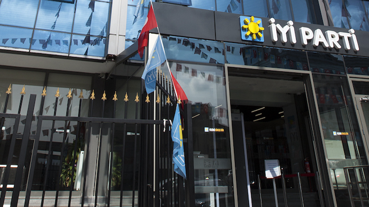 İyi Parti'de yaprak dökümü sürüyor! Bir milletvekili daha...