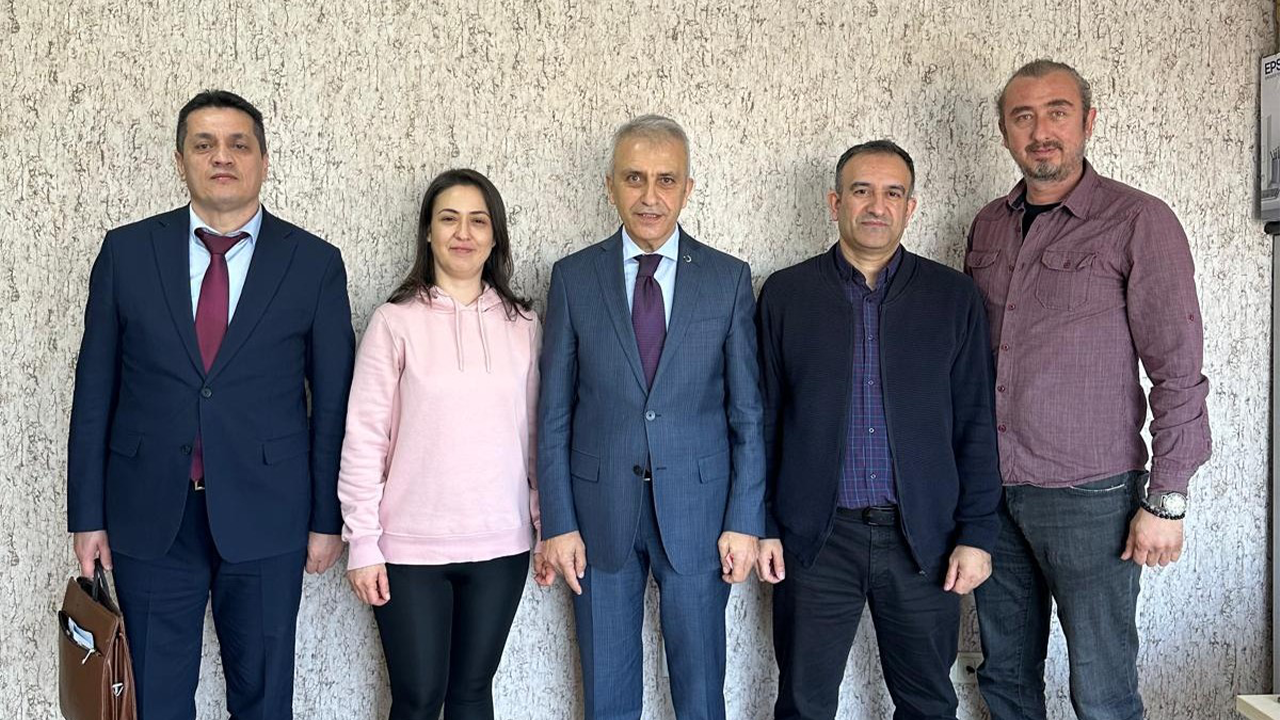 Ömer Çeker: "Kadın çalışanlarımızın sorunları çözülsün"