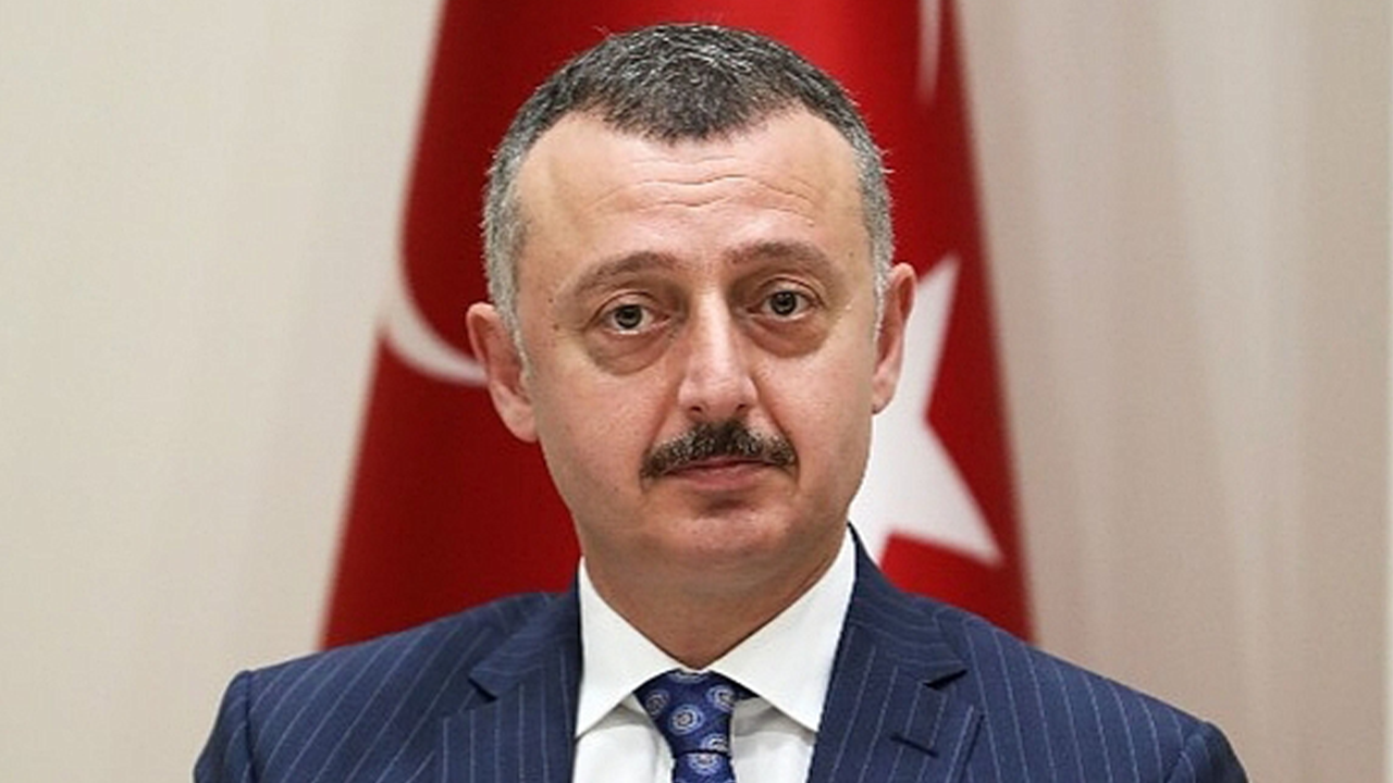 Tahir Büyükakın: "Bu kafa bize şampiyonluğu getirecek"