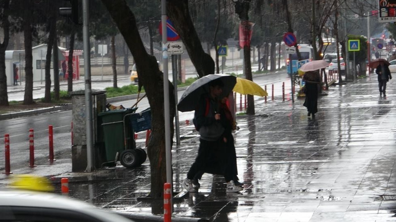 Meteoroloji'den 4 il için sağanak yağış uyarısı geldi!