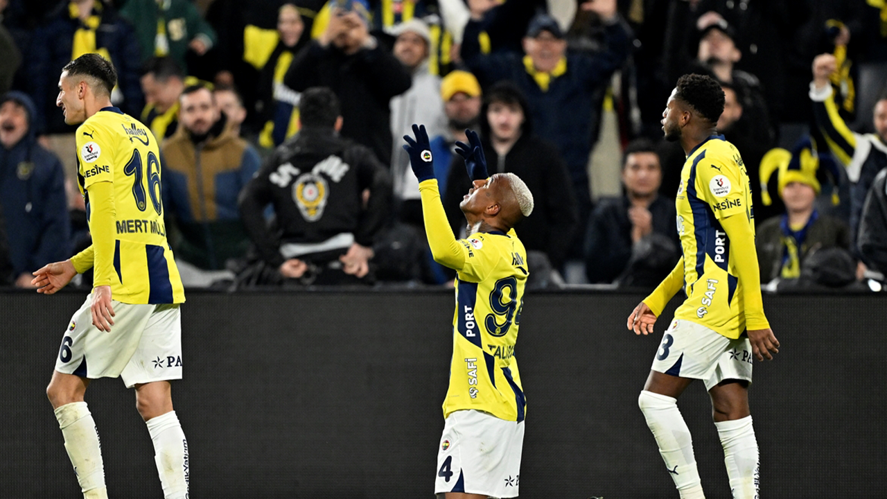 İkinci yarıda girdi, maça damga vurdu... Talisca Fenerbahçe'yi uçurdu: 4-1