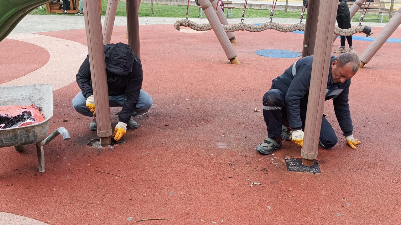 Kartepe'deki parklarda bakım ve onarım çalışmaları yapılıyor