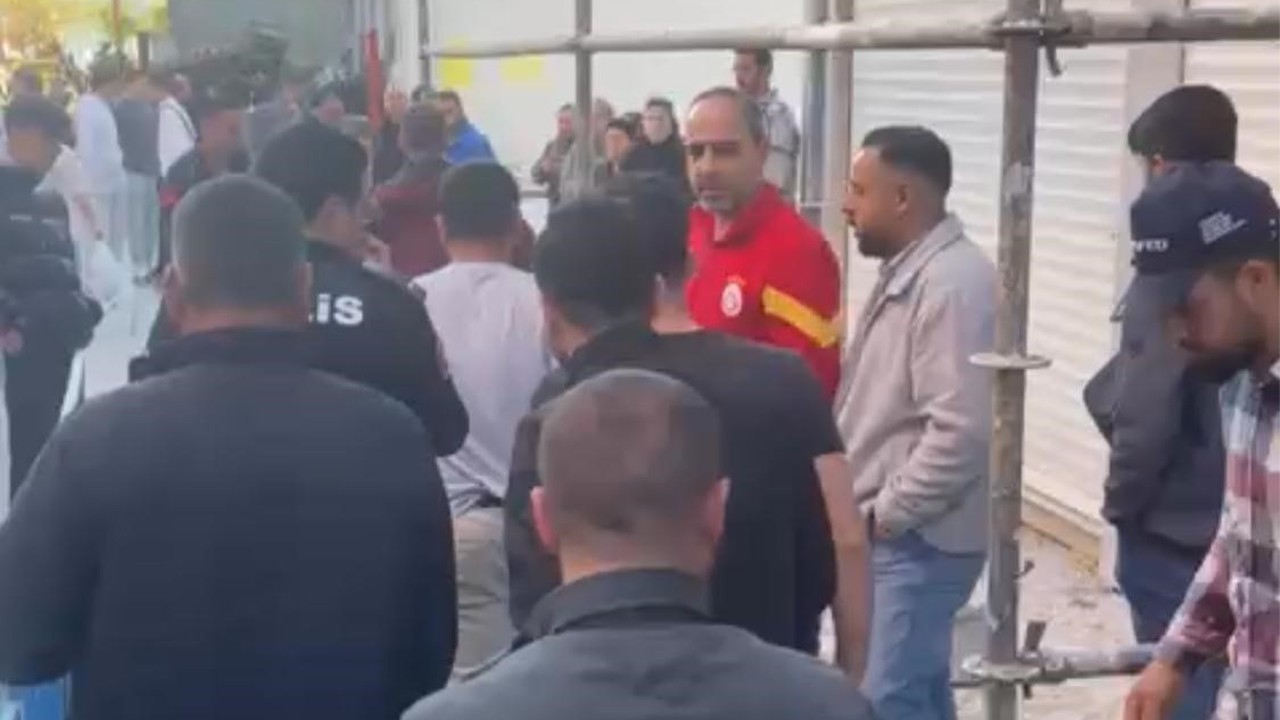 İskeleden düşen işçi yaralandı