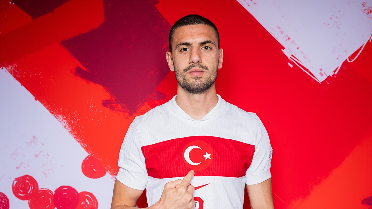 Merih Demiral, FIFA tarafından seçilen 40 isim arasında yer aldı