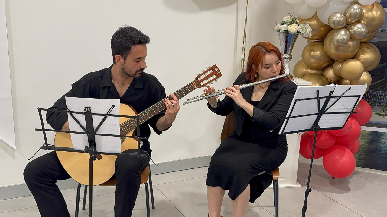 Kumru Sanat'tan Şehir Hastanesi'ne müzik senfonisi!