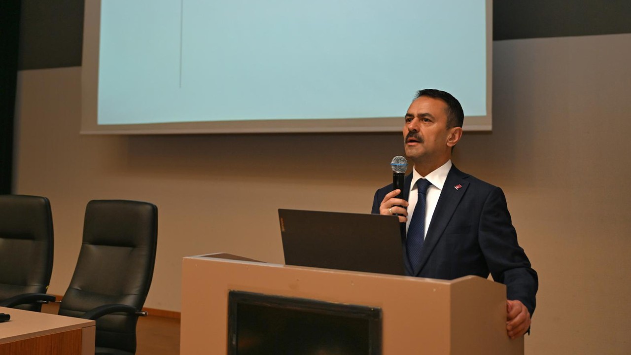 İstihdama Yönelik İnsan Kaynakları Zirvesi gerçekleştirildi