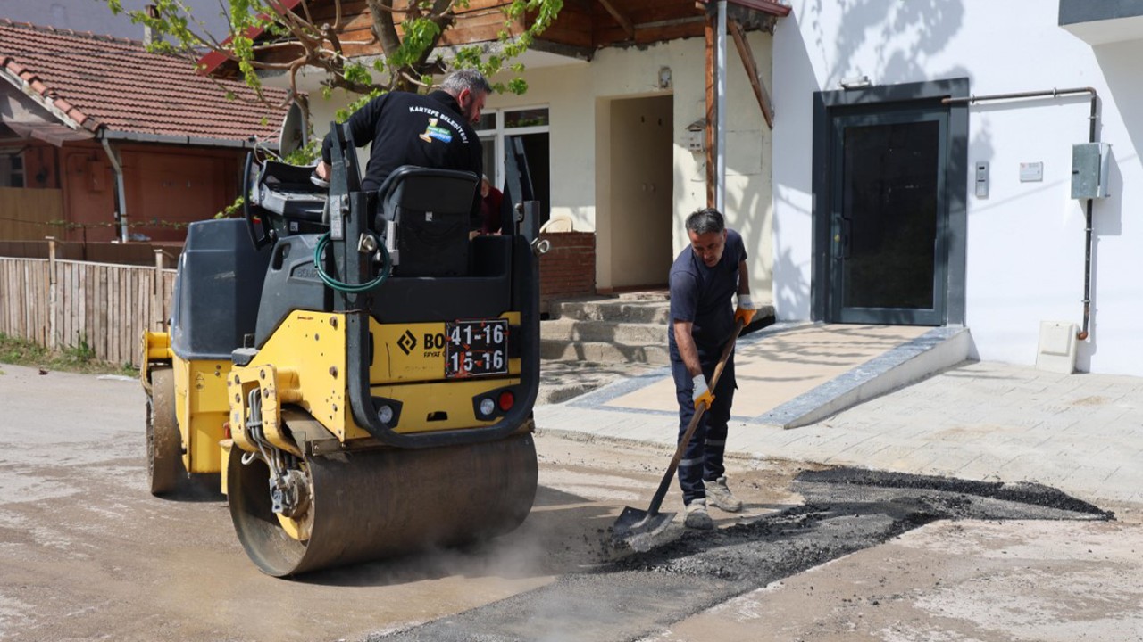 Kartepe Belediyesi yol bakım ve onarım çalışmalarına devam ediyor