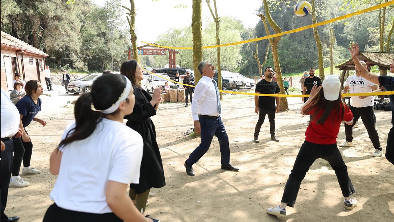 Dilovası Belediyesi'nden 'Çocuk Sevgi Evleri Piknik Organizasyonu'