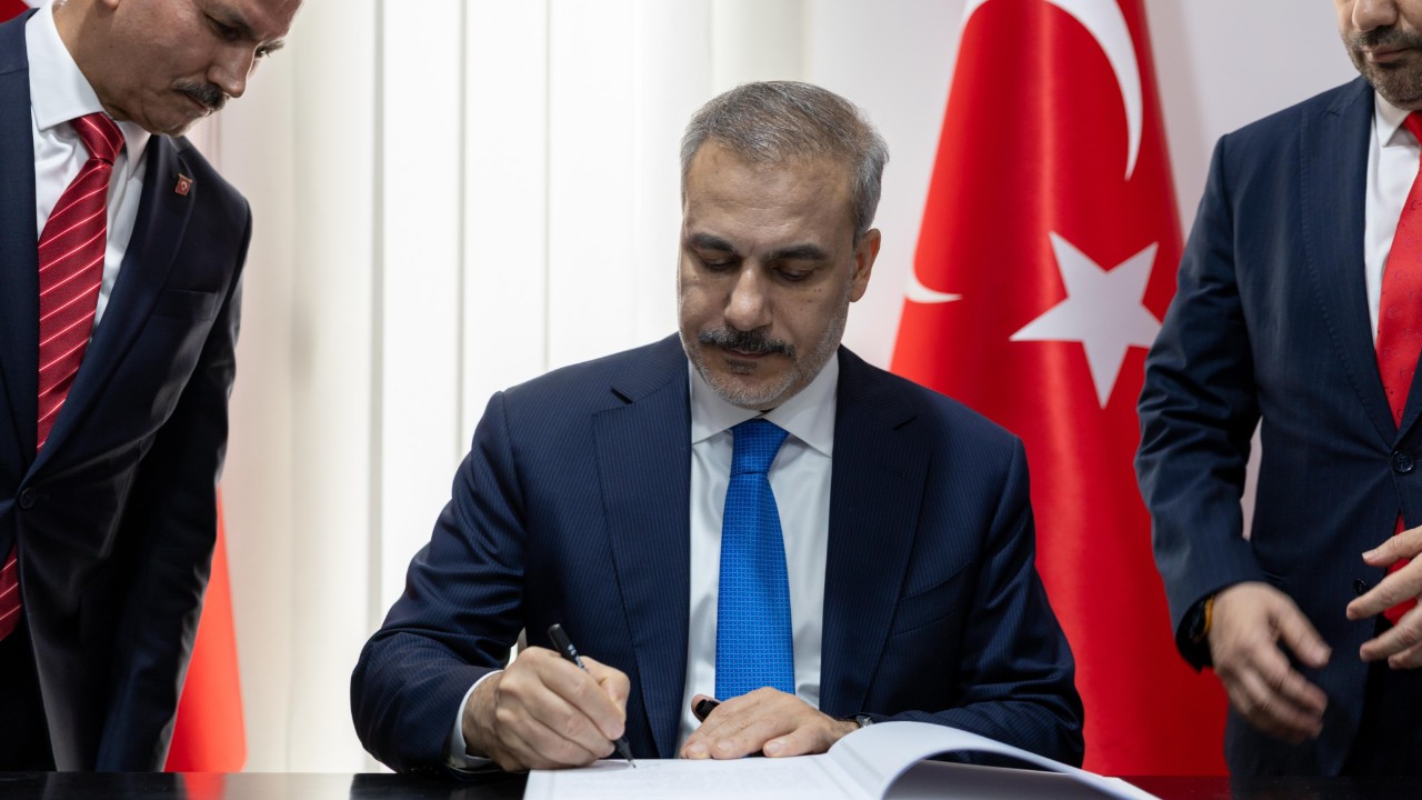 Dışişleri Bakanı Hakan Fidan, Oran Başkonsolosluğu açılış törenine katıldı