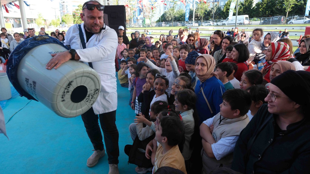 Bilim Şov, 23 Nisan’a renk kattı