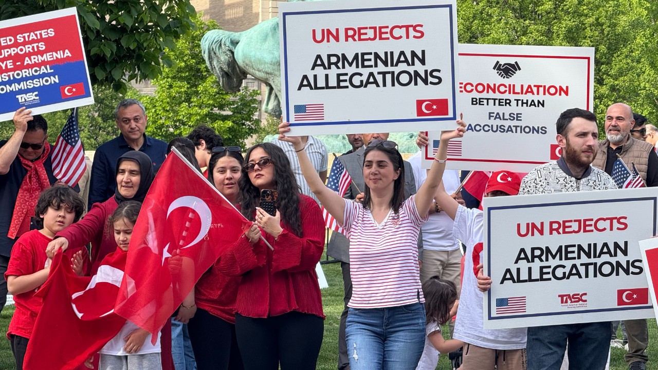 Washington'da Türk vatandaşlarından sözde Ermeni soykırımına karşı protesto