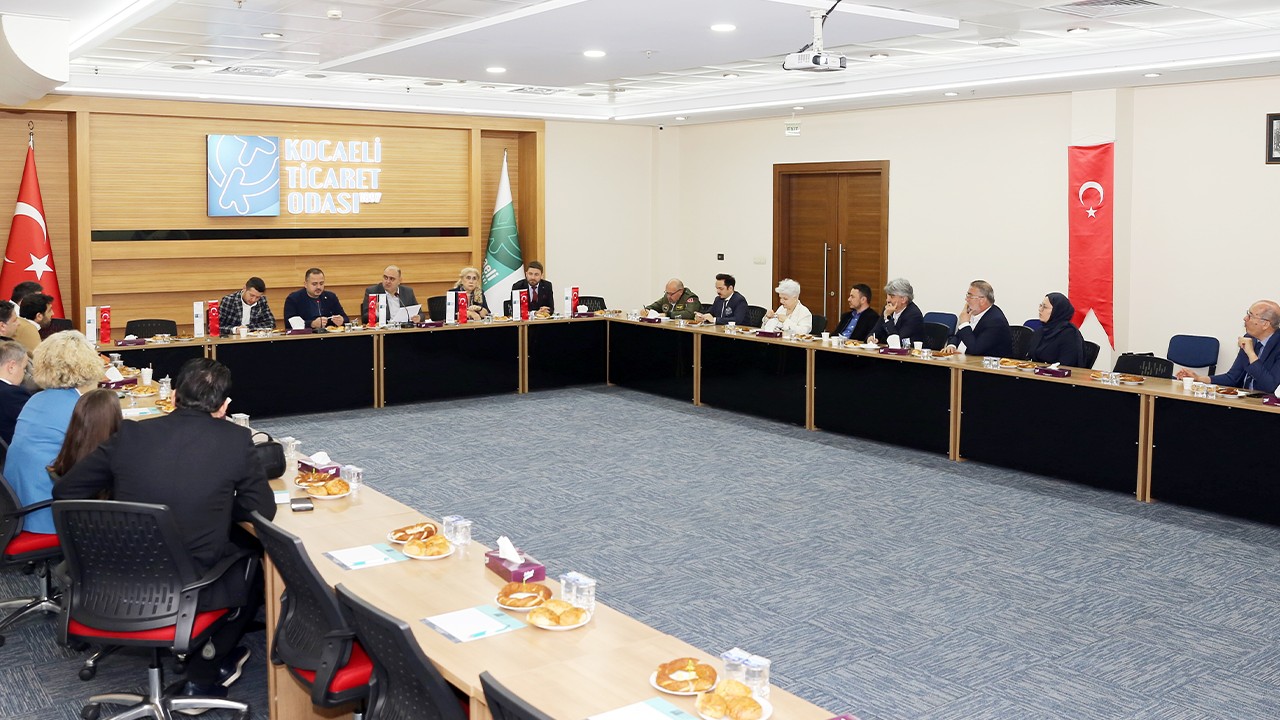 Özel okulların yetkilileri sektörel istişare toplantısında bir araya geldi
