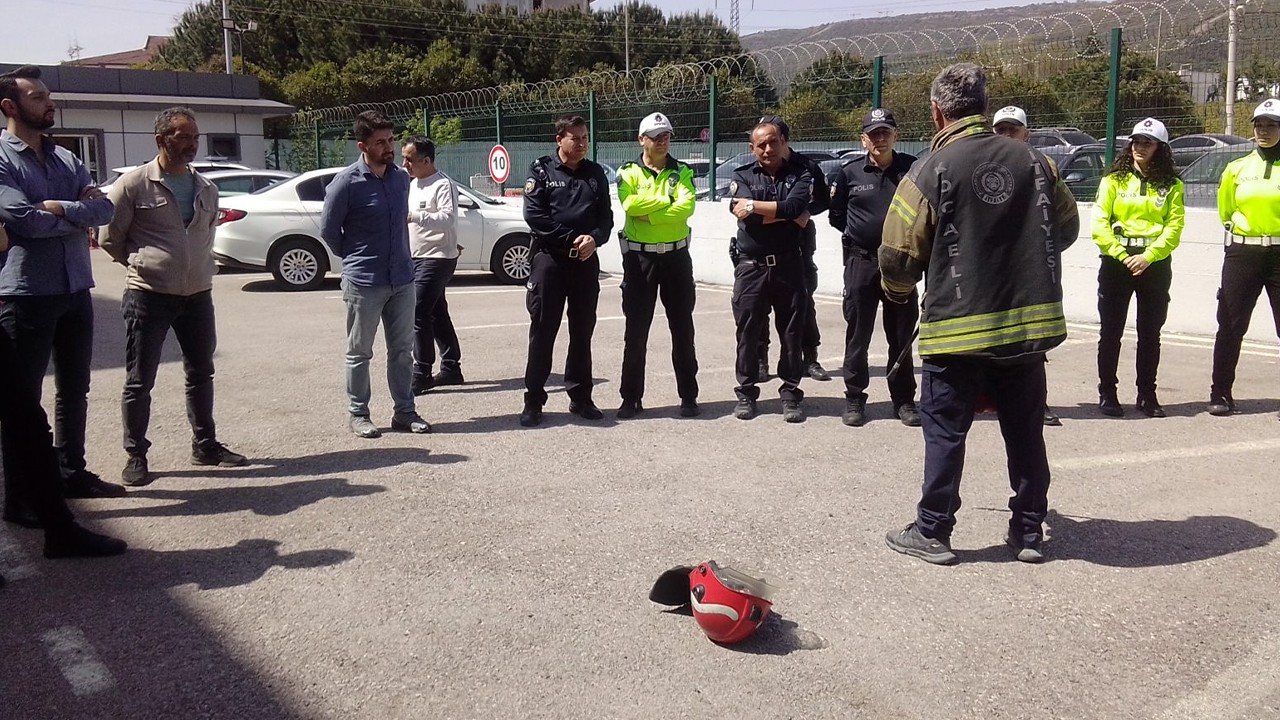 Kocaeli İtfaiyesi’nden yangın eğitimi!