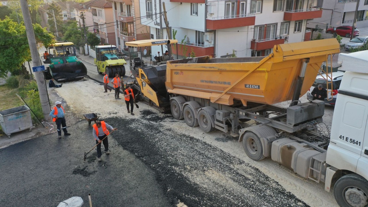 Serdar Mahallesi’nde asfalt çalışmaları devam ediyor