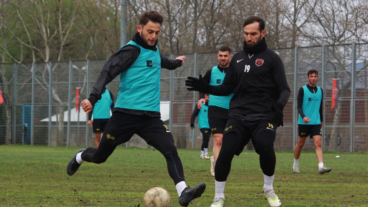 Gölcükspor 3. Lig diyor başka bir şey demiyor!