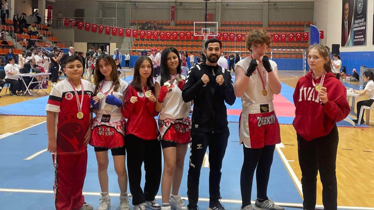 Körfez Gençlerbirliği Spor Kulübü sporcuları damga vurdu