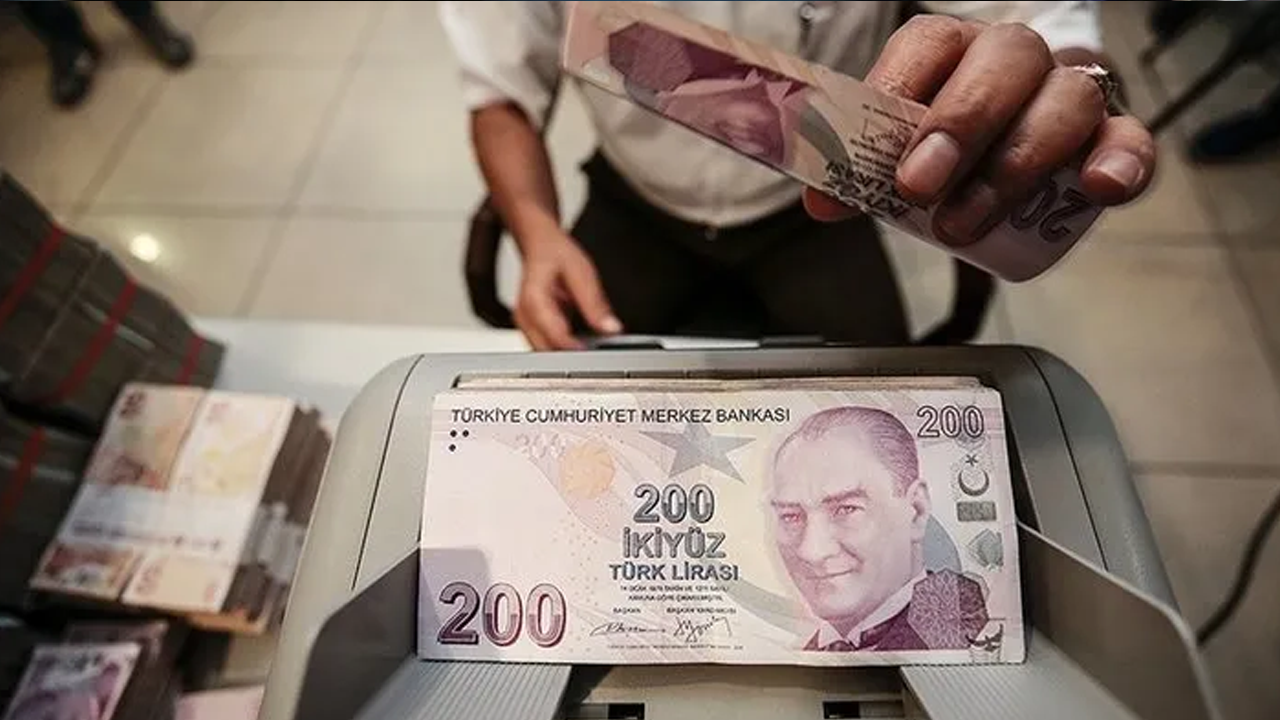 KKM martta 21,6 milyar dolara geriledi