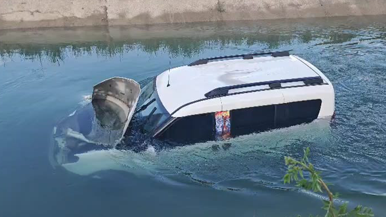 Sulama kanalına uçtu! Yardımı kabul etmedi