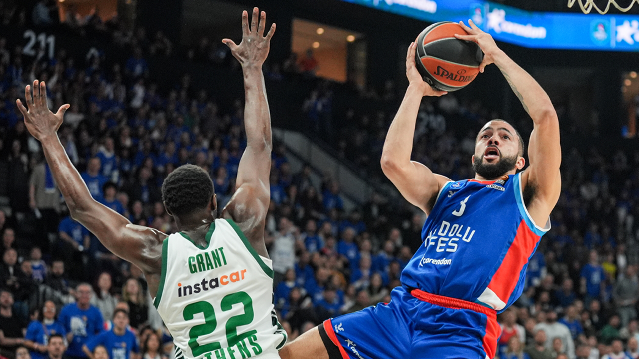 Anadolu Efes seride eşitliği yakaladı: 85-82