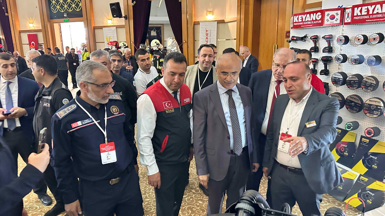 Tüm İtfaiyeciler toplandı! Ömer İslamoğlu'na önemli görev