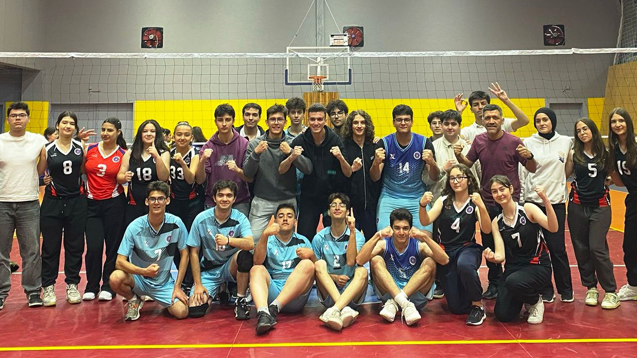 Körfez'de şampiyon Fen Lisesi!