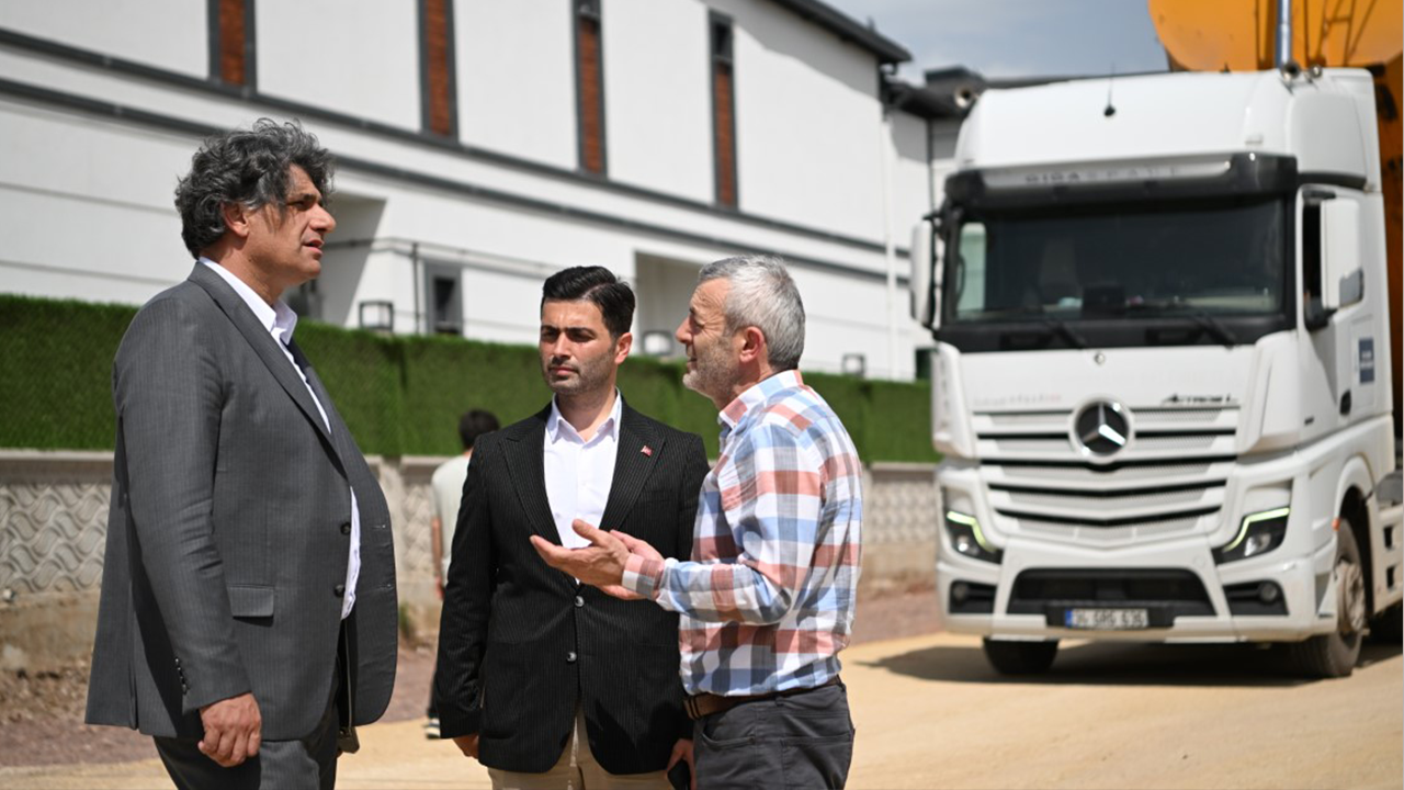 Kartepe Sarımeşe'de 750 ton asfalt!