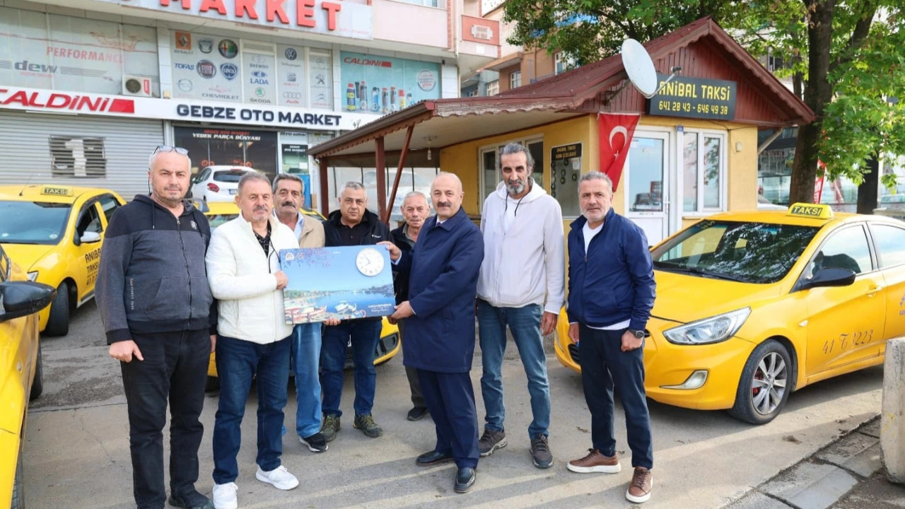 Zinnur Büyükgöz yeni haftaya taksici esnafları ziyaret ederek başladı