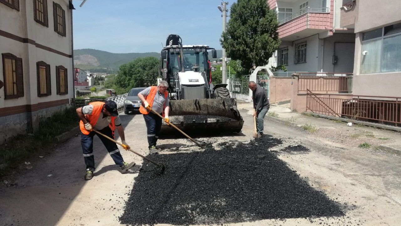 Körfez'de yol çalışmaları hız kesmeden devam ediyor