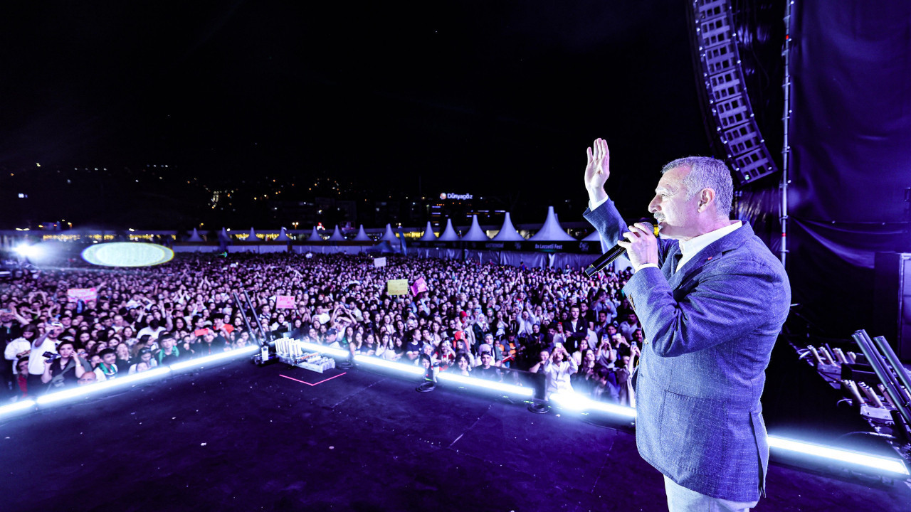 Tahir Büyükakın'dan gençlere: Harikasınız