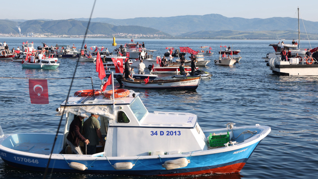 Darıca'da gerçekleştirilen 19 Mayıs Gençlik Festivali'nde renkli görüntüler