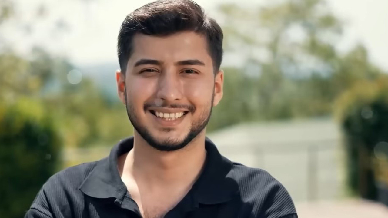 Yemekteyiz Enes Yıldız Kimdir, Kaç Yaşında, Nereli? Zuhal Topal'la Yemekteyiz Enes Yıldız Instagram