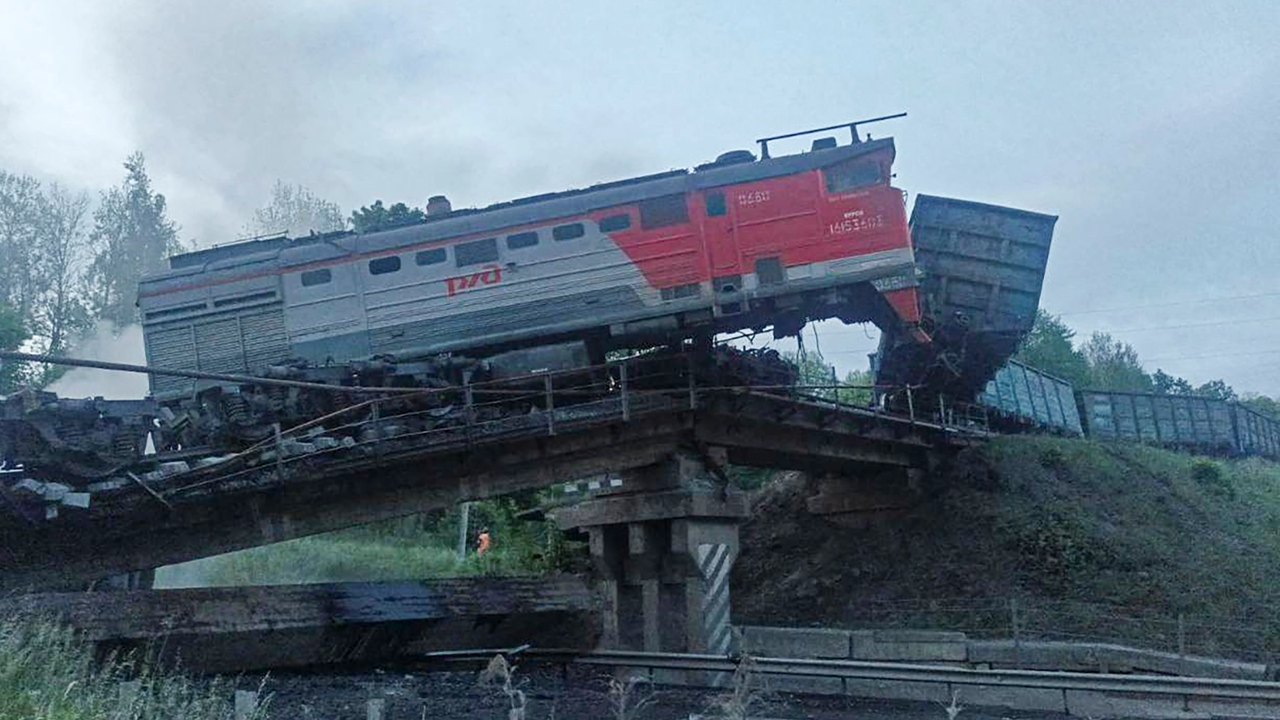 O ülkede facia gibi kaza: Birçok ölü ve yaralı var! - Resim: 1