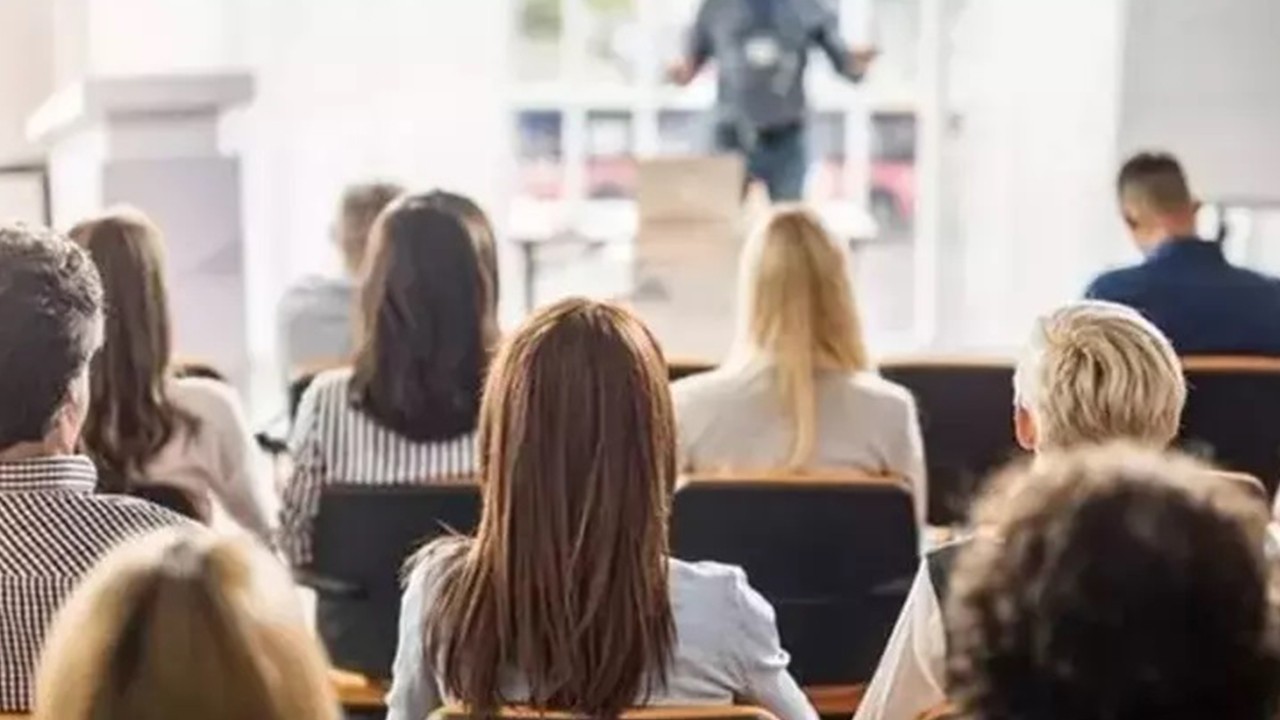 MEB SEMİNER ONLINE MI HAZİRAN 2025? Öğretmenlerin Haziran Seminerleri Online Mı Yapılacak?