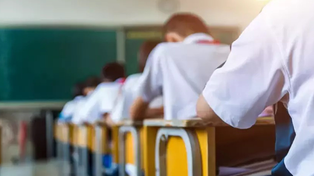 SINIFTA KALMA ŞARTLARI 2025 | Ortaokulda, Lisede Kaç Dersten Kalırsak Sınıfta Kalırız?