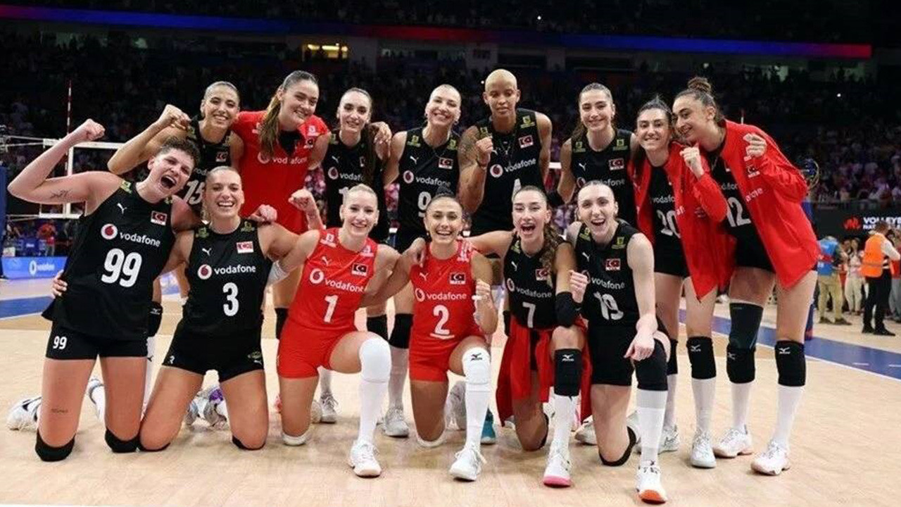 FİLENİN SULTANLARI MAÇ GÜNÜ: Güney Kore - Türkiye Voleybol Maçı Saat Kaçta, Hangi Kanalda İzlenir?