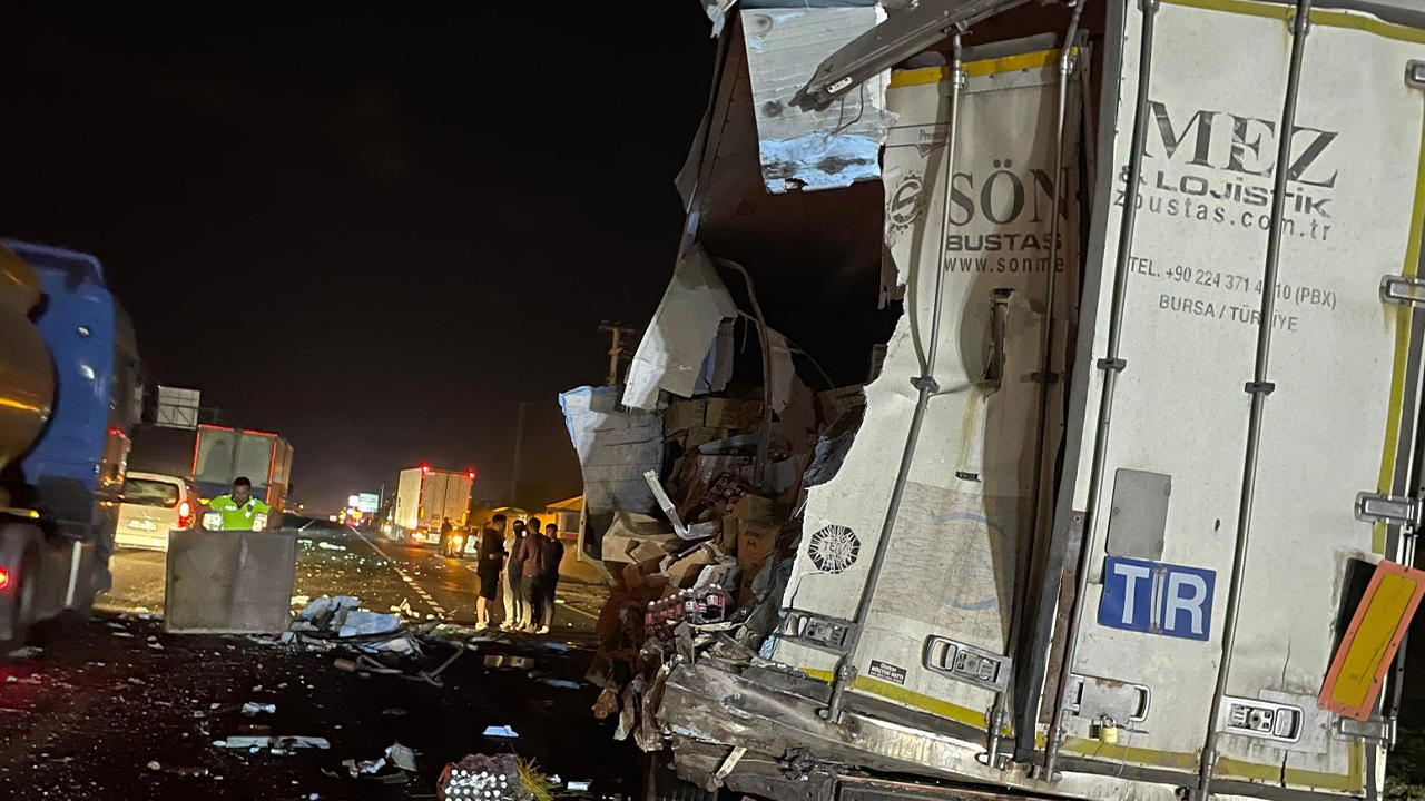 Sakarya'da yolcu otobüsü kazası: Onlarca yaralı var!