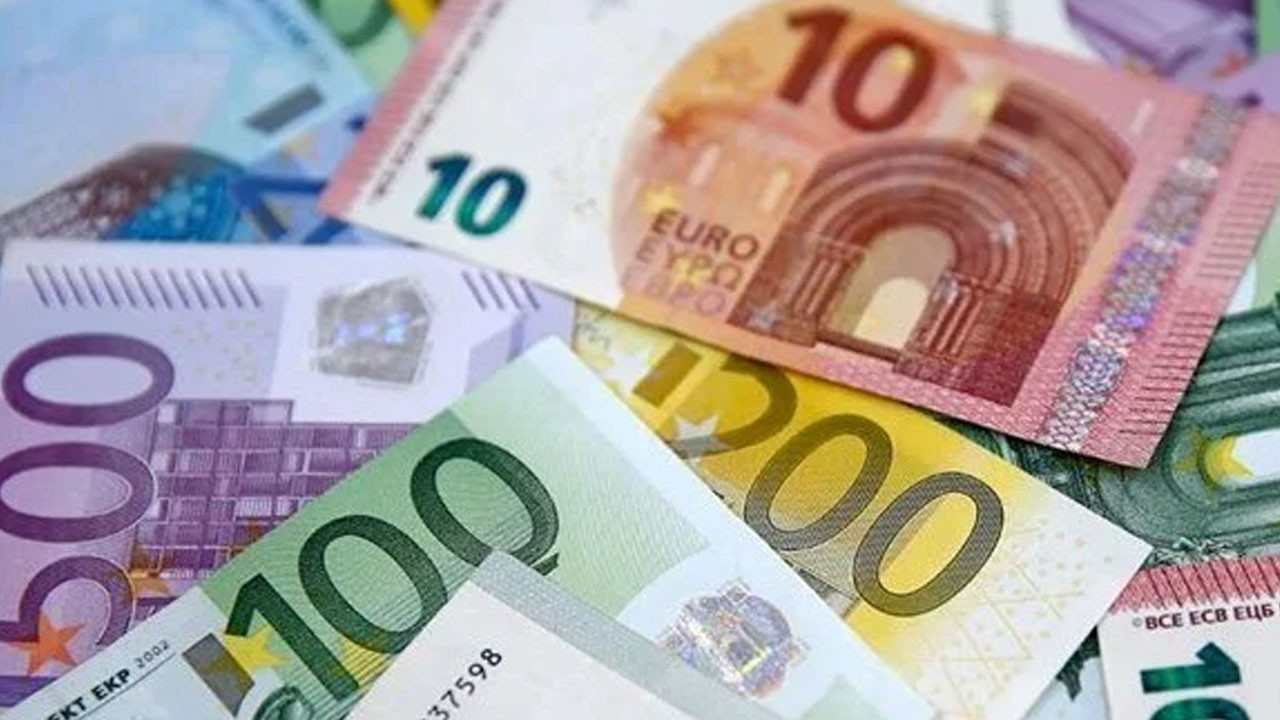 Euro tarihi rekor kırdı