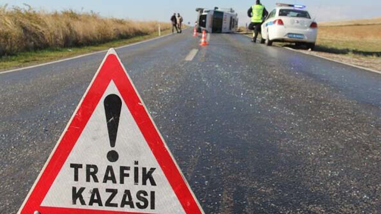 Düzce'de korkutan kaza: TIR'la çarpıştı!