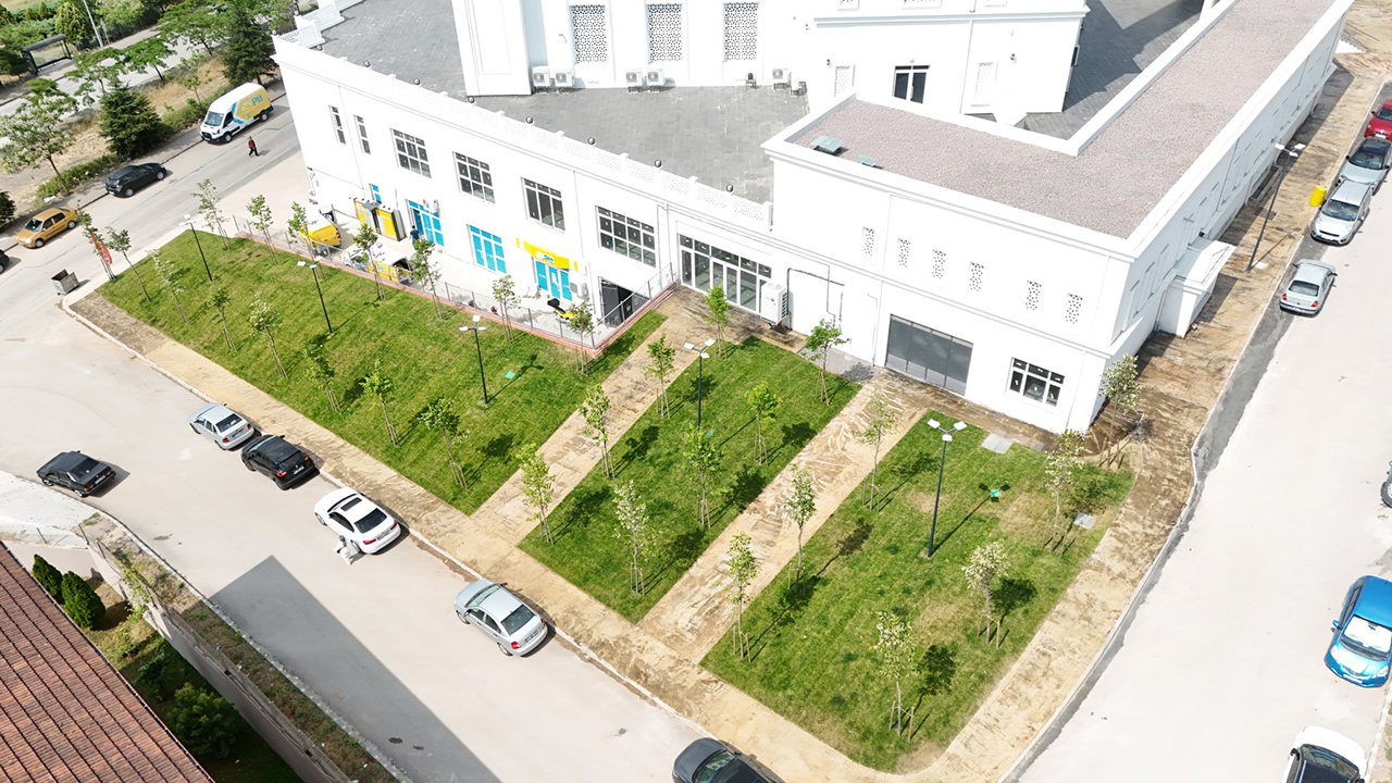 Kocaeli Büyükşehir Belediyesi'nden peyzaj çalışması!