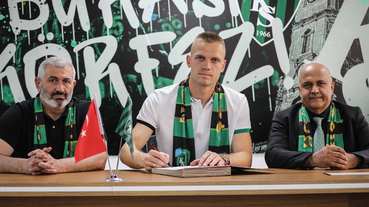 Kocaelispor iki oyuncu aldı! Yaz transfer dönemi resmen başlıyor!