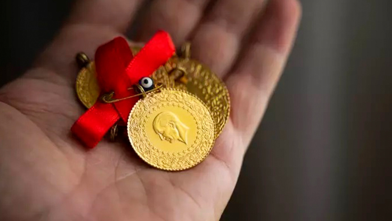 ALTIN FİYATLARI SON DAKİKA 30 HAZİRAN 2025: Gram, Çeyrek, Yarım, Cumhuriyet Altın Kaç TL Oldu?